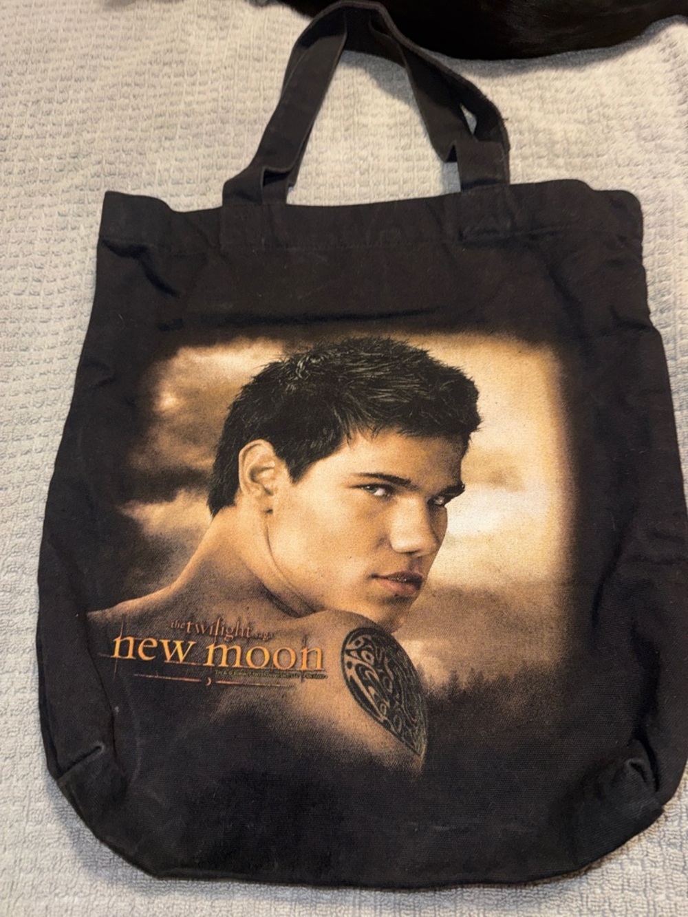 Twilight “New Moon” Tote bag - Picture 2 of 4